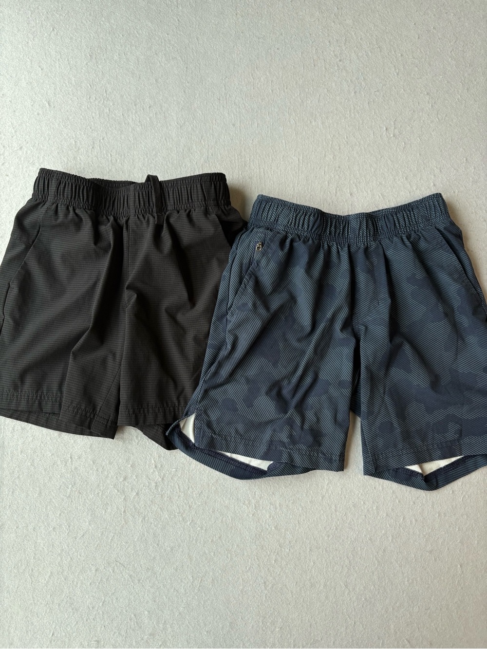 Target all in motion Kids Athletic Shorts - Black & Navy Camo Sz S (6/7)
